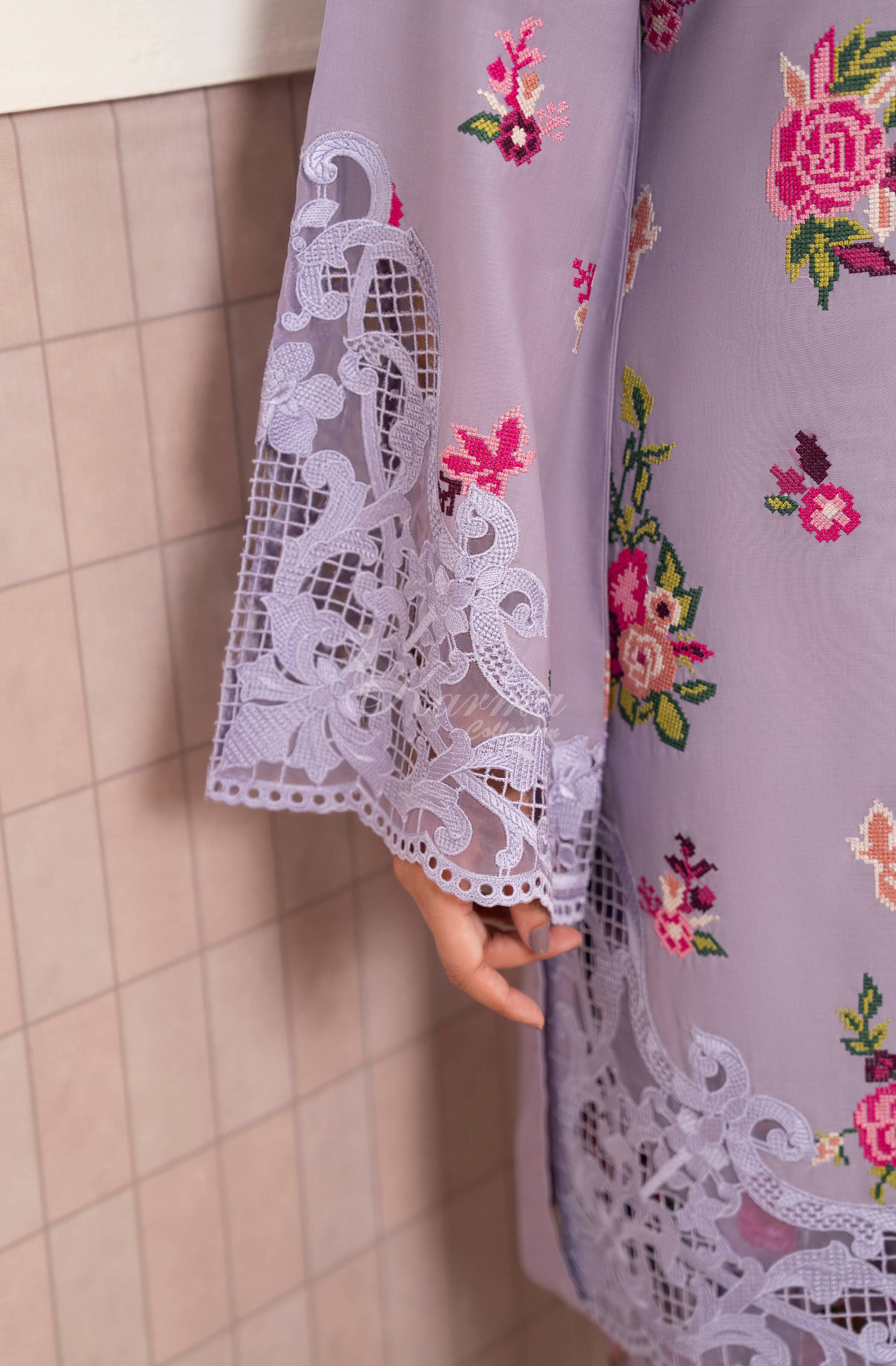 Lilac | Luxury 3 Piece Lawn Suit
