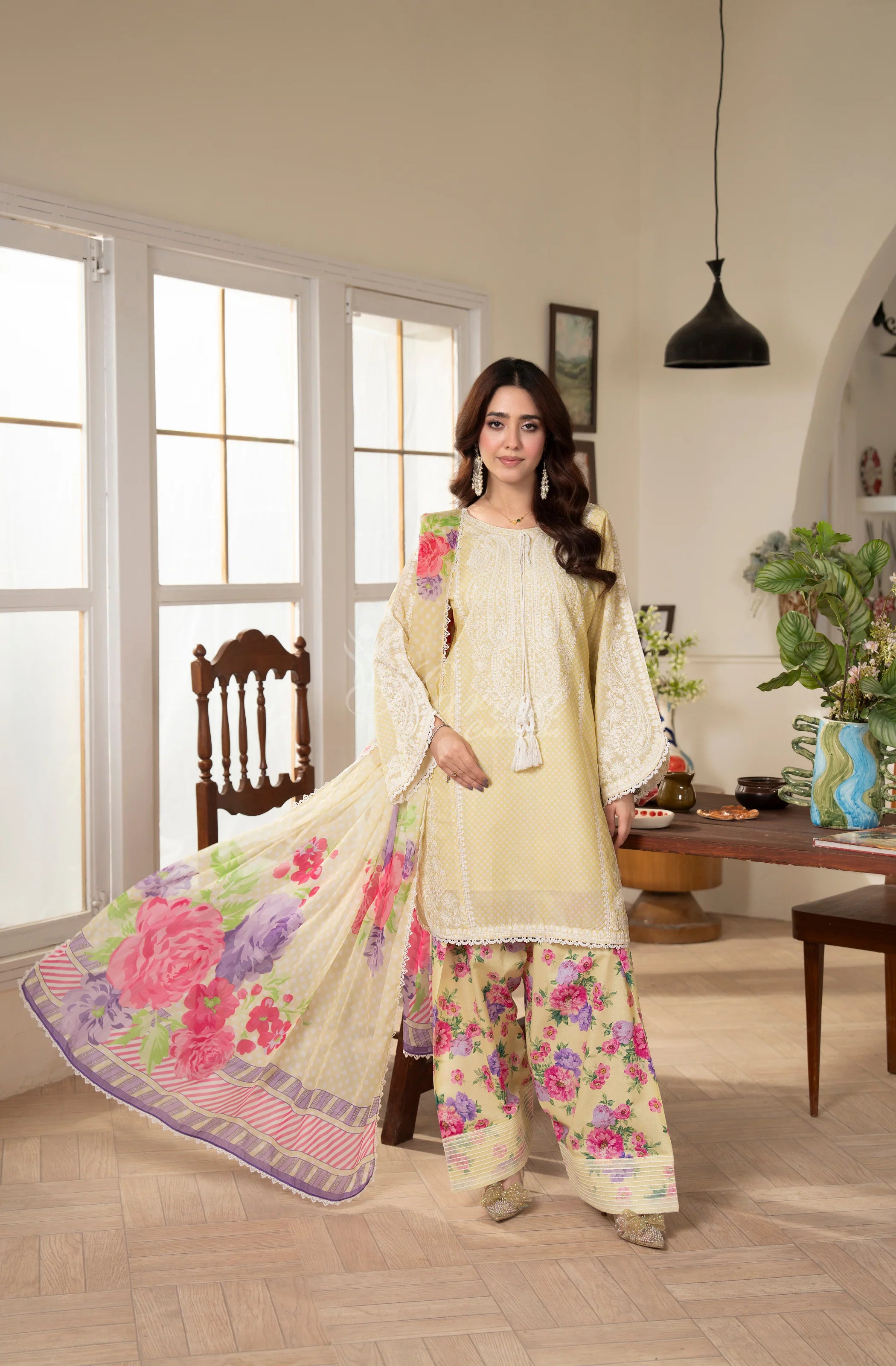 Flora | Luxury 3 Piece Lawn Suit