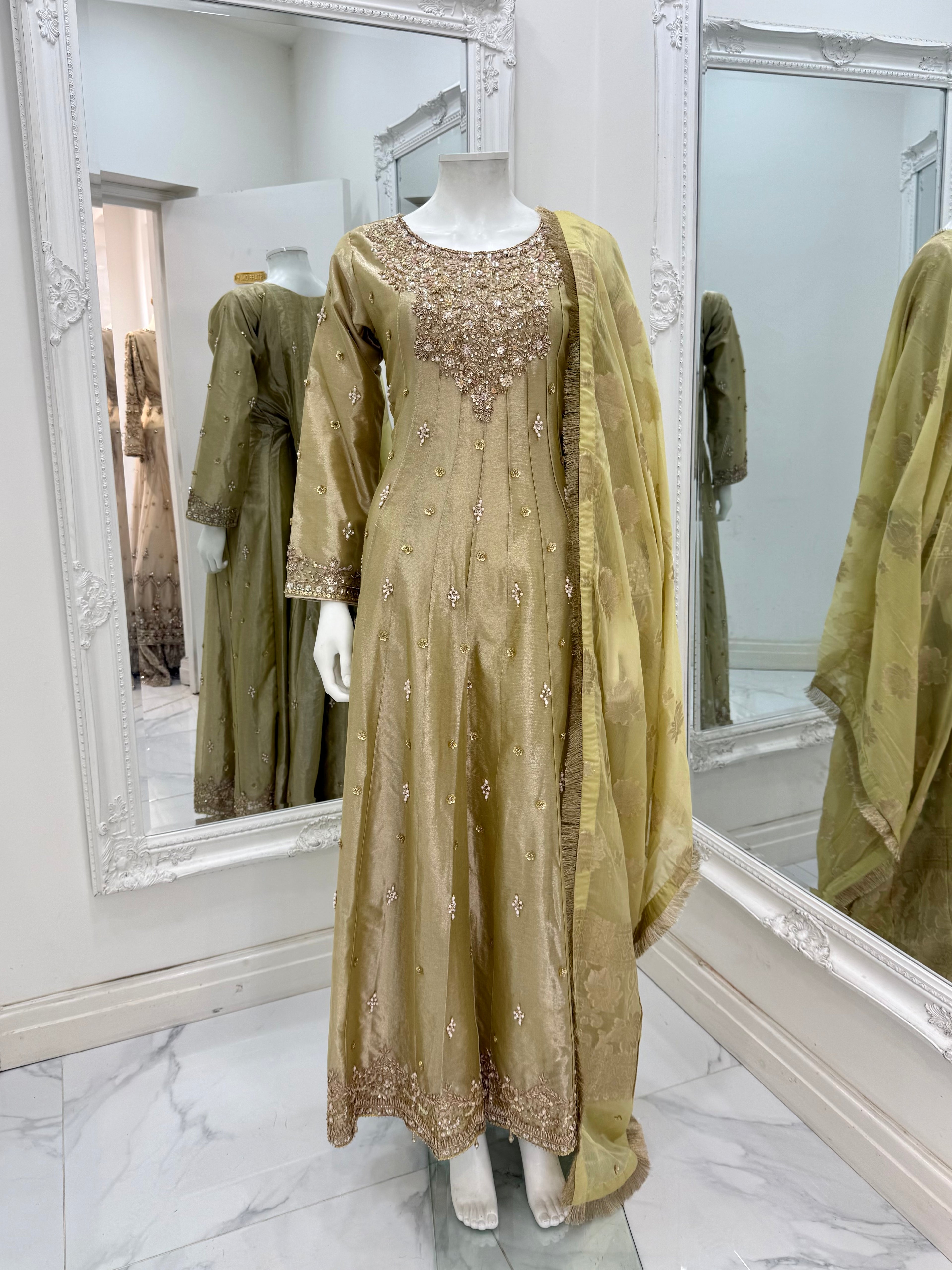 Noor-ul-Ain - Gold