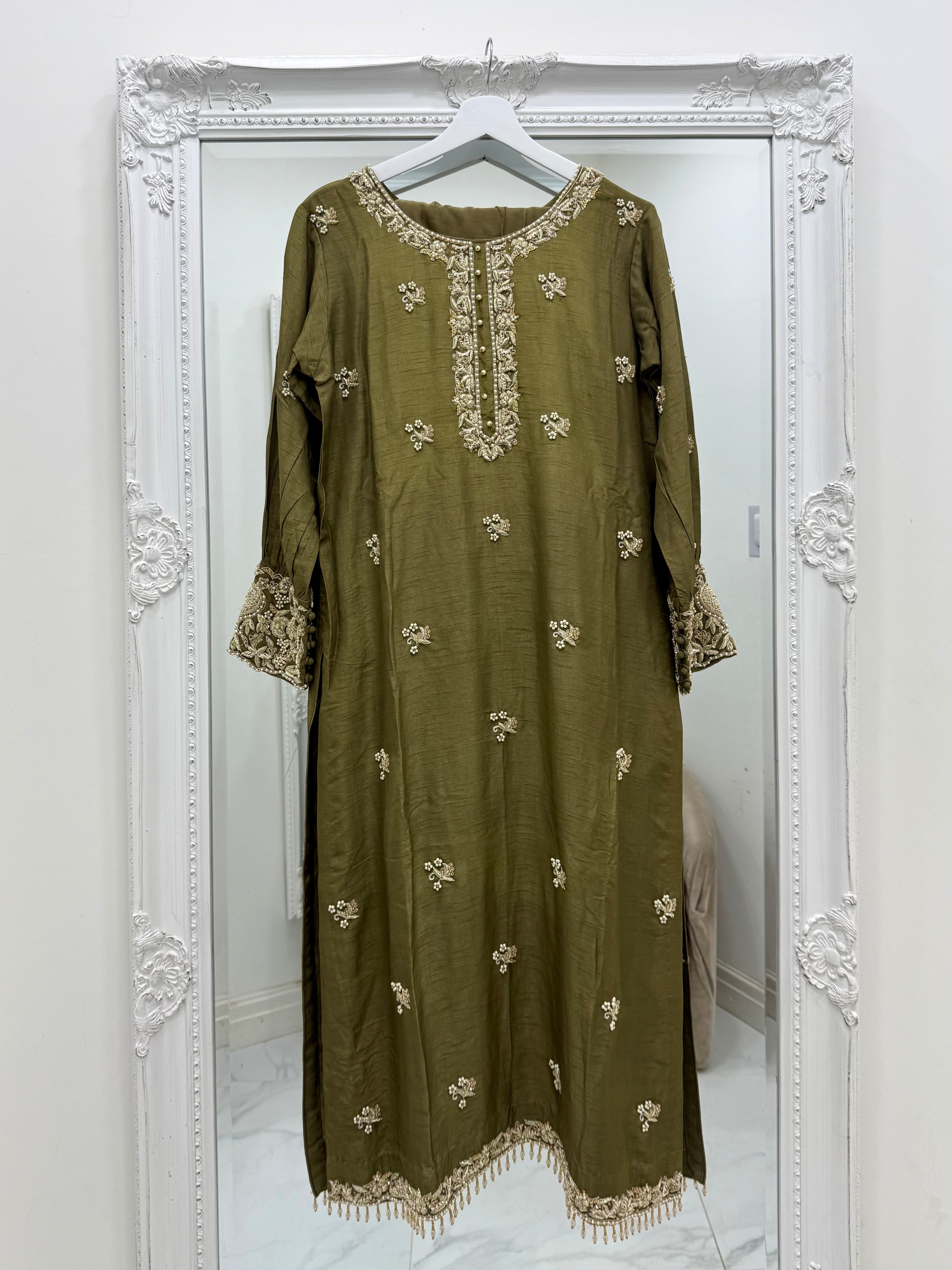 Ilham - Olive