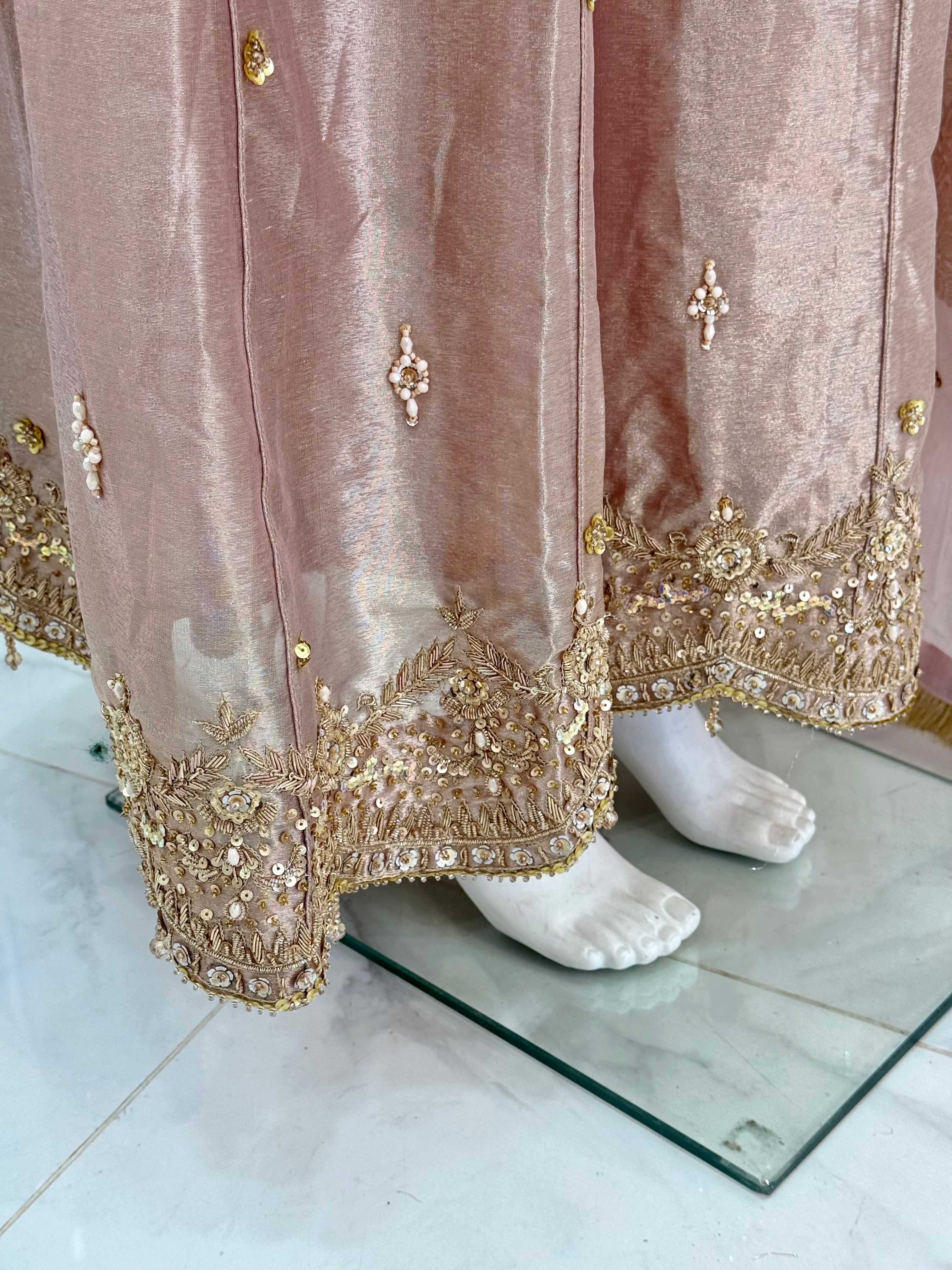 Noor-ul-Ain - Pink