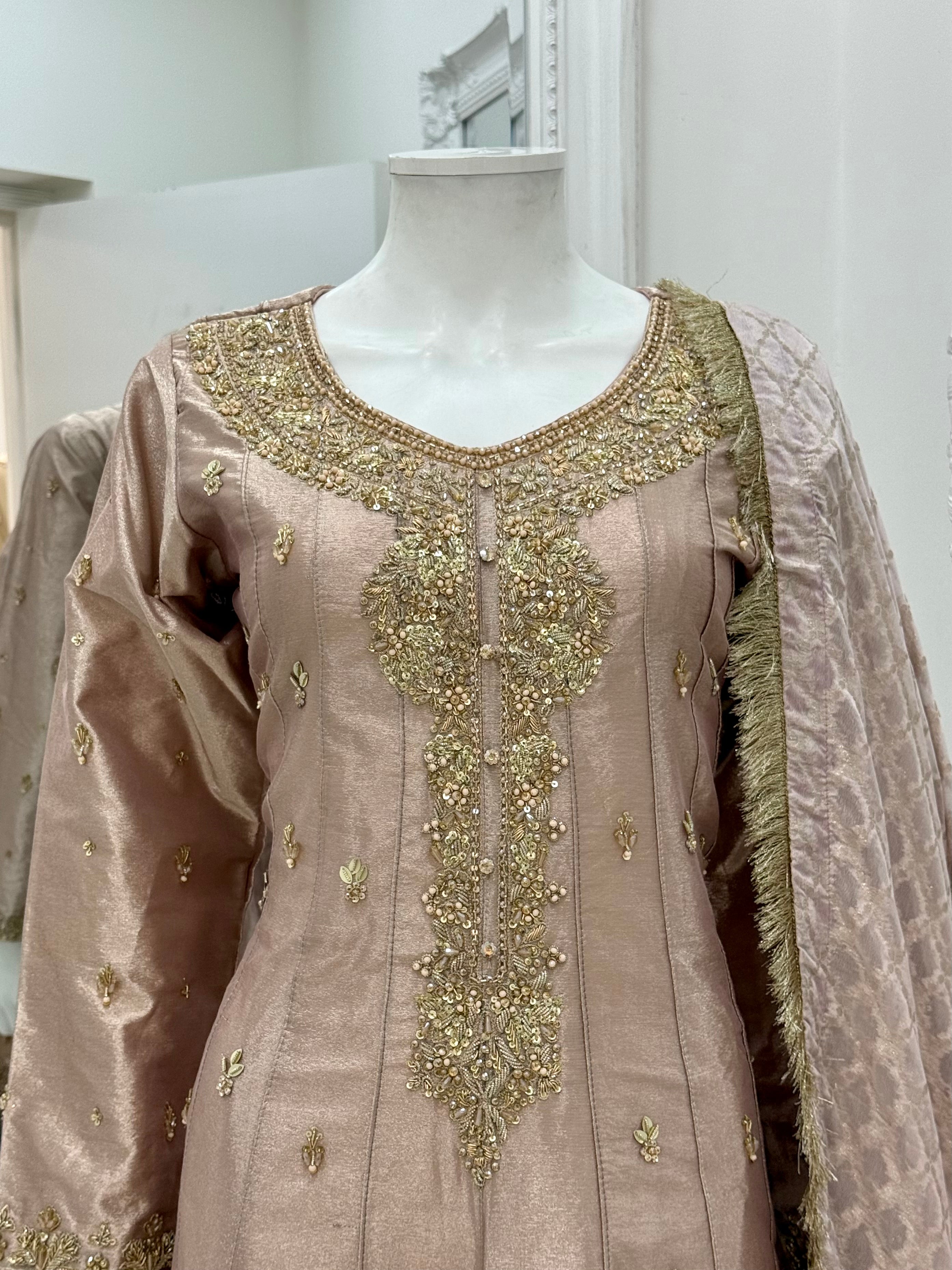 Ruhani - Pink