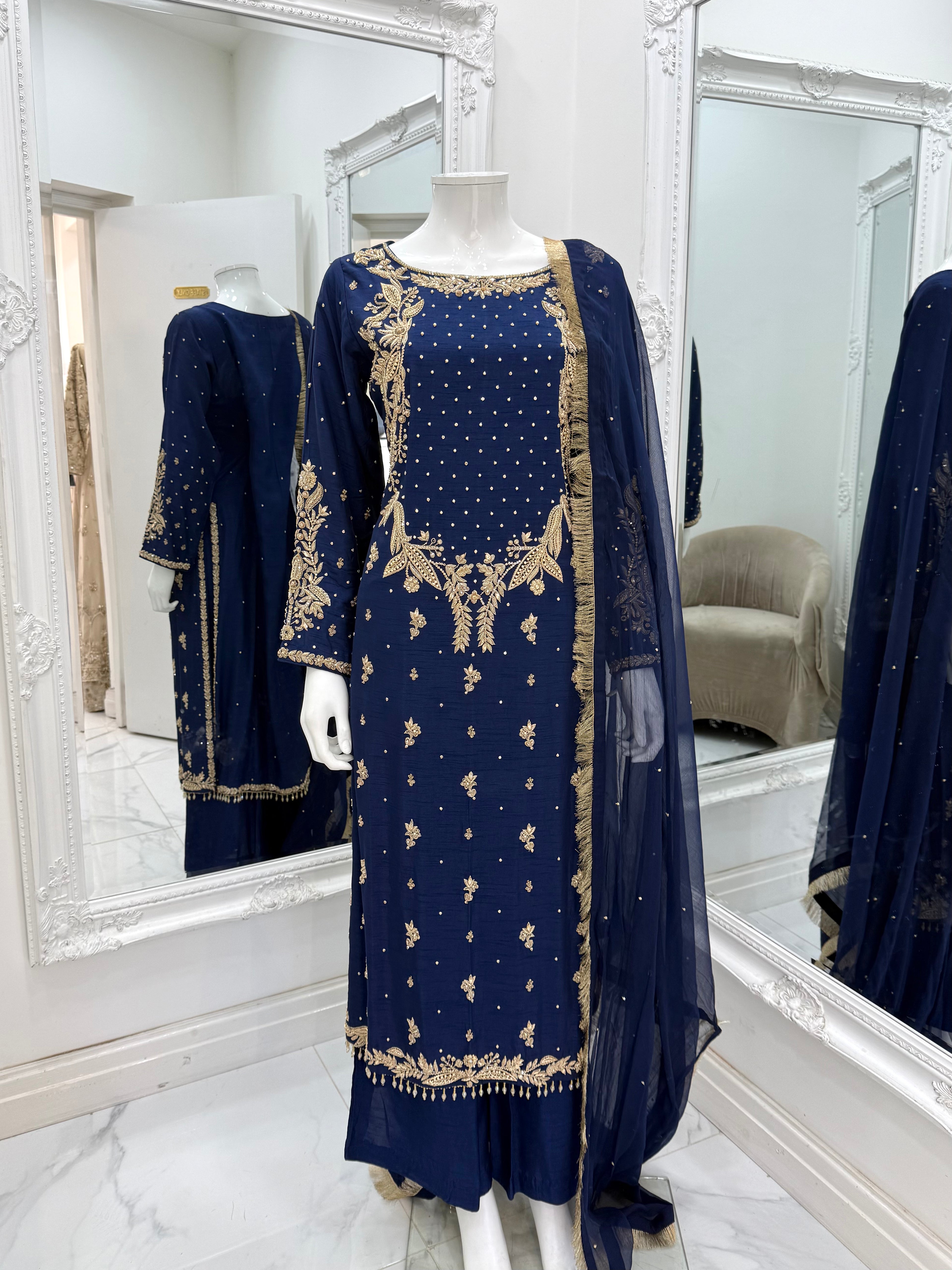 Mahira - Blue