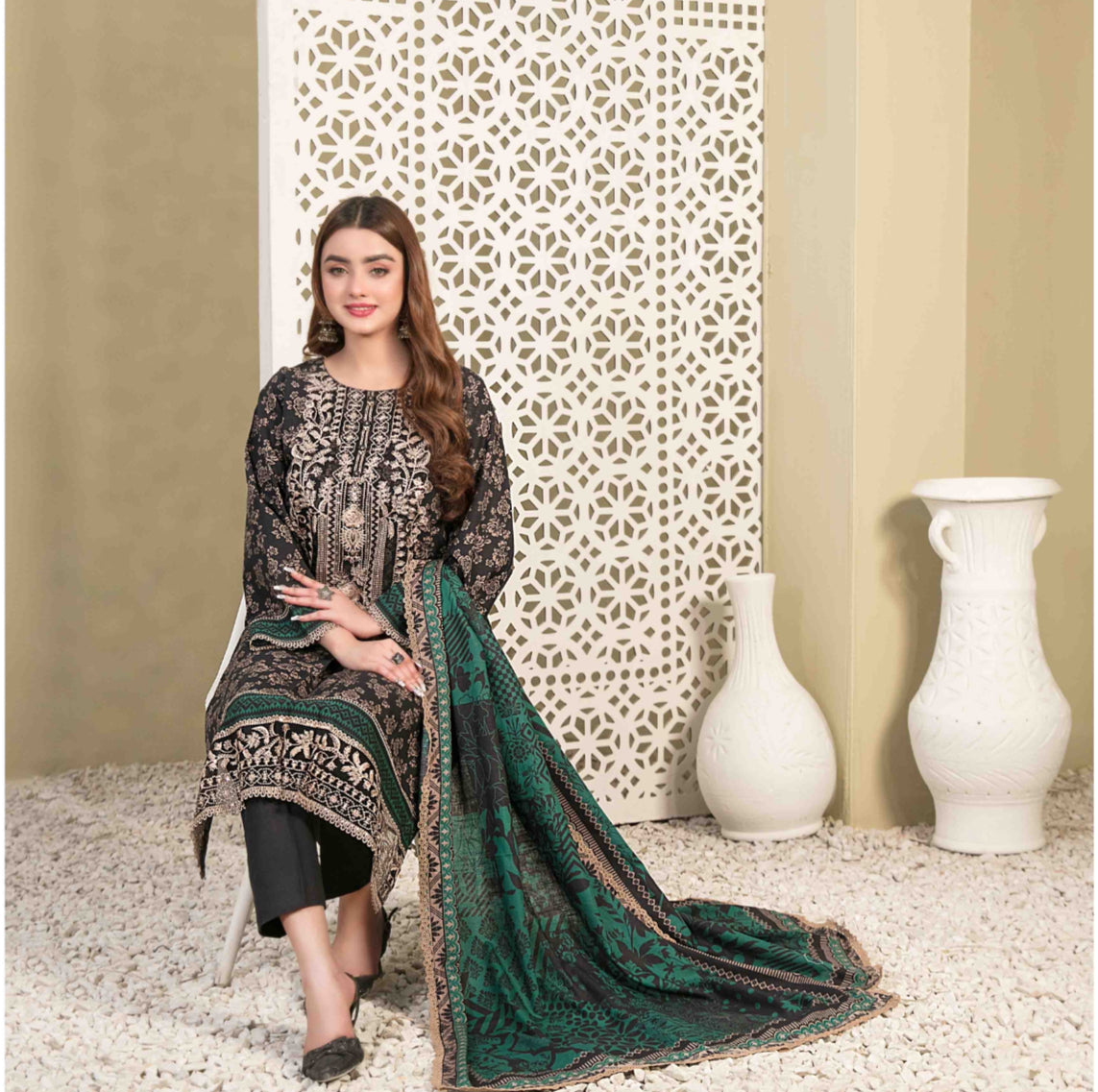 Luxury Khaddar Suit - Three piece