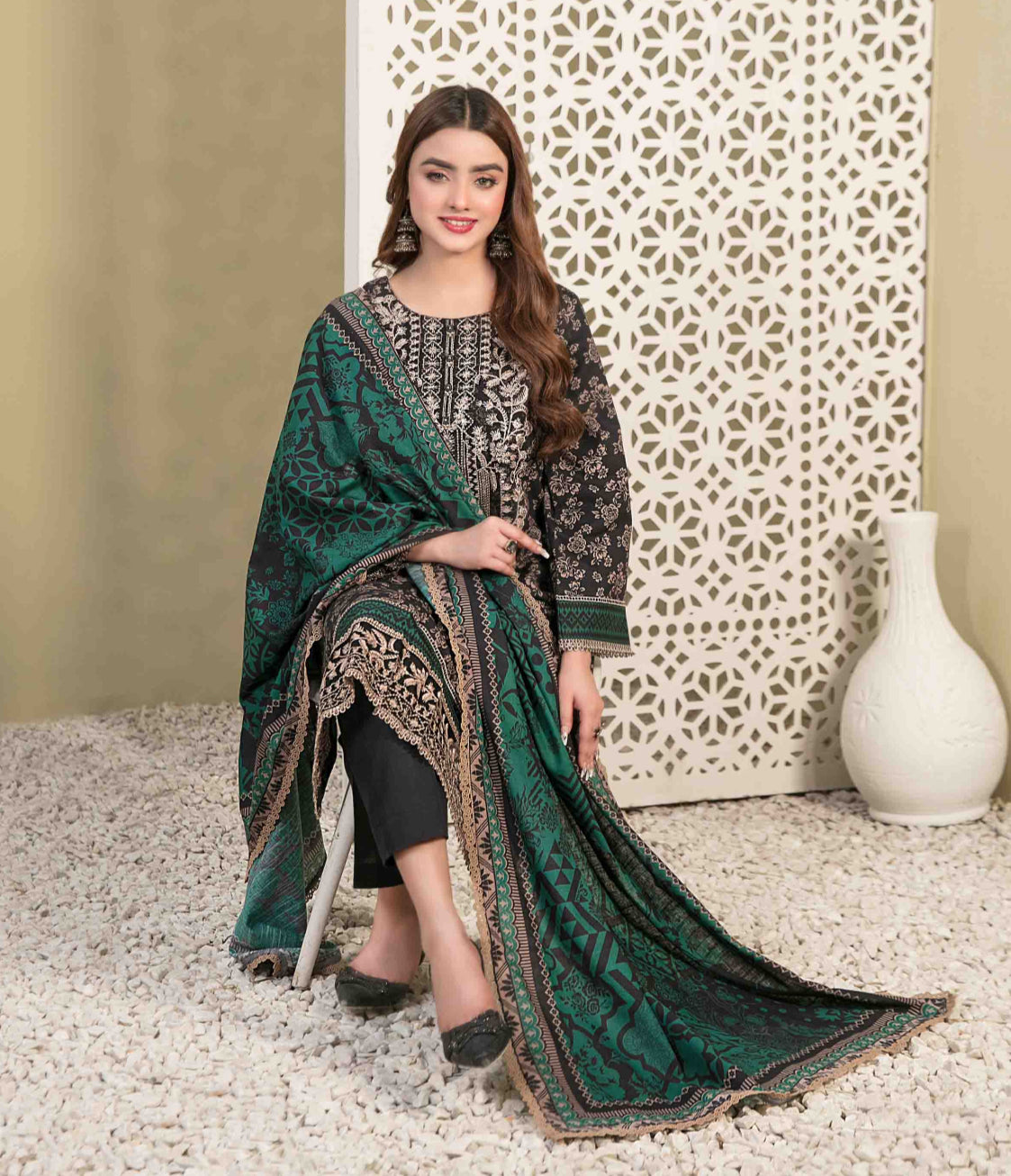 Luxury Khaddar Suit - Three piece